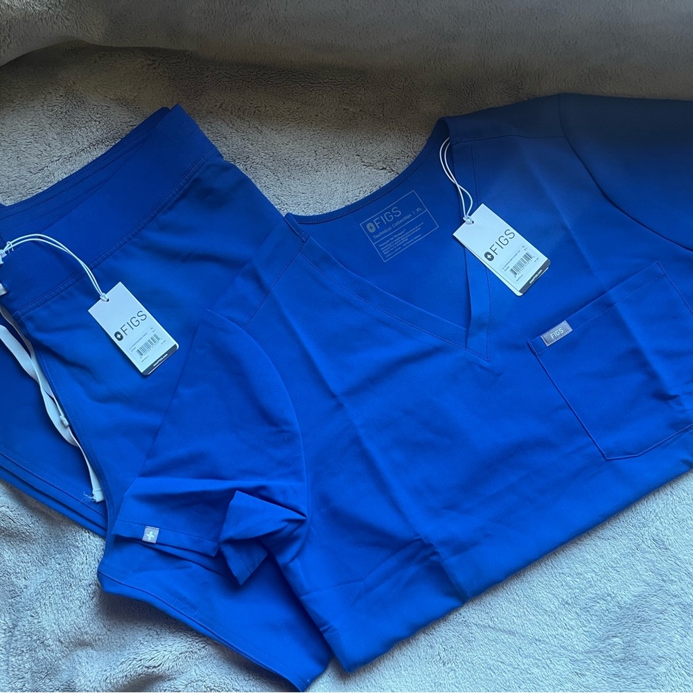 Figs Scrub Set